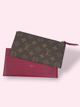 Carica l'immagine nel visualizzatore di Gallery, LOUIS VUITTON POCHETTE FELICIE
