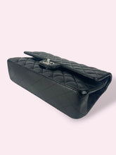 Carica l'immagine nel visualizzatore di Gallery, CHANEL CLASSIC FLAP 25 nera
