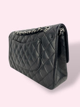 Carica l&#39;immagine nel visualizzatore di Gallery, CHANEL CLASSIC FLAP NERA
