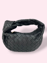 Carica l&#39;immagine nel visualizzatore di Gallery, BOTTEGA VENETA JODIE &quot;MINI&quot;
