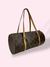 Carica l&#39;immagine nel visualizzatore di Gallery, LOUIS VUITTON PAPILLON
