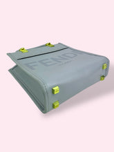 Carica l&#39;immagine nel visualizzatore di Gallery, FENDI MINI SUNSHINE
