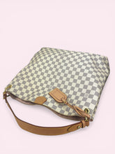 Carica l'immagine nel visualizzatore di Gallery, LOUIS VUITTON GRACEFUL
