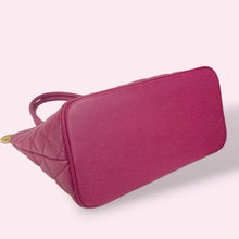 Carica l'immagine nel visualizzatore di Gallery, CHANEL CAMBON MEDAILLON TOTE
