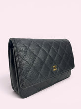 Carica l'immagine nel visualizzatore di Gallery, CHANEL WOC NERO
