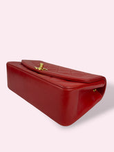 Carica l'immagine nel visualizzatore di Gallery, CHANEL DIANA VINTAGE 25

