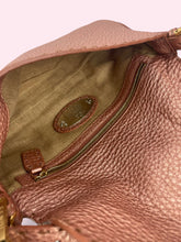 Carica l&#39;immagine nel visualizzatore di Gallery, FENDI BAGUETTE BRONZO
