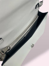 Carica l'immagine nel visualizzatore di Gallery, PRADA WOC ON CHAIN
