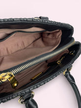 Carica l'immagine nel visualizzatore di Gallery, MIU MIU SHOPPER
