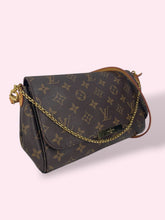 Carica l&#39;immagine nel visualizzatore di Gallery, LOUIS VUITTON FAVORITE
