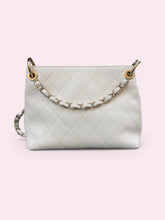 Carica l'immagine nel visualizzatore di Gallery, CHANEL BUCKET BIANCO
