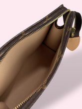 Carica l&#39;immagine nel visualizzatore di Gallery, LOUIS VUITTON VOYAGE PM
