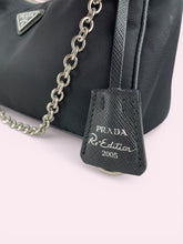 Carica l'immagine nel visualizzatore di Gallery, PRADA RE-EDITION 2005
