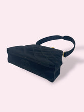 Carica l'immagine nel visualizzatore di Gallery, CHANEL VINTAGE BAG
