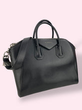 Carica l&#39;immagine nel visualizzatore di Gallery, GIVENCHY ANTIGONA
