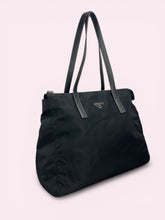Carica l'immagine nel visualizzatore di Gallery, PRADA SHOPPER
