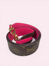 Carica l'immagine nel visualizzatore di Gallery, LV NEVERFULL MM INSIDE OUT
