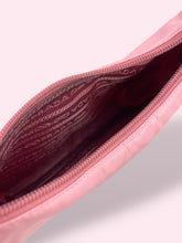 Carica l&#39;immagine nel visualizzatore di Gallery, PRADA RE-EDITION 2000
