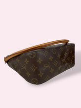 Carica l'immagine nel visualizzatore di Gallery, LV LOOPING BAG
