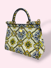 Carica l&#39;immagine nel visualizzatore di Gallery, DOLCE E GABBANA SICILY SMALL
