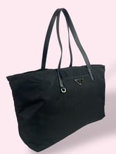 Carica l&#39;immagine nel visualizzatore di Gallery, PRADA SHOPPER IN NYLON
