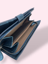 Carica l&#39;immagine nel visualizzatore di Gallery, PORTAFOGLIO BOTTEGA VENETA
