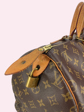Carica l'immagine nel visualizzatore di Gallery, LOUIS VUITTON SPEEDY 40
