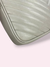 Carica l'immagine nel visualizzatore di Gallery, YSL CAMERA BAG
