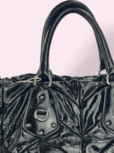 Carica l'immagine nel visualizzatore di Gallery, PRADA SHOPPER IN VERNICE

