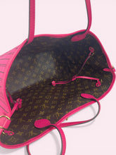 Carica l'immagine nel visualizzatore di Gallery, LV NEVERFULL MM INSIDE OUT
