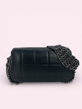 Carica l'immagine nel visualizzatore di Gallery, CHANEL FLAP BAG CHAIN

