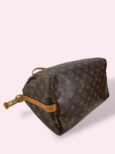 Carica l'immagine nel visualizzatore di Gallery, LOUIS VUITTON SPEEDY 30
