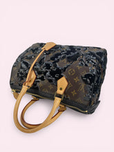Carica l'immagine nel visualizzatore di Gallery, LOUIS VUITTON SPEEDY 30 FLEUR DE JAIS
