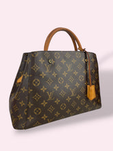 Carica l'immagine nel visualizzatore di Gallery, LOUIS VUITTON MONTAIGNE
