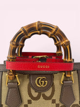 Carica l'immagine nel visualizzatore di Gallery, GUCCI DIANA PICCOLA
