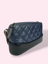 Carica l&#39;immagine nel visualizzatore di Gallery, GABRIELLE WALLET ON CHAIN

