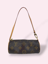 Carica l'immagine nel visualizzatore di Gallery, LOUIS VUITTON MINI PAPILLON
