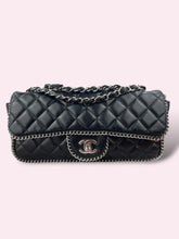 Carica l&#39;immagine nel visualizzatore di Gallery, CHANEL BAG
