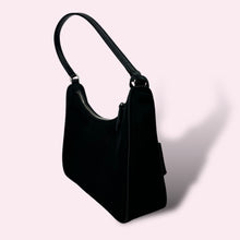 Carica l&#39;immagine nel visualizzatore di Gallery, PRADA RE EDITION 2000
