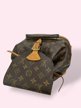 Carica l&#39;immagine nel visualizzatore di Gallery, LOUIS VUITTON ZAINO
