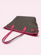 Carica l'immagine nel visualizzatore di Gallery, LV NEVERFULL MM INSIDE OUT
