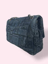 Carica l&#39;immagine nel visualizzatore di Gallery, CHANEL DENIM TIMELESS
