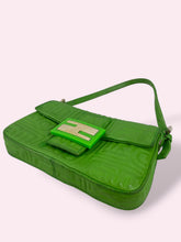 Carica l'immagine nel visualizzatore di Gallery, FENDI MINI BAGUETTE
