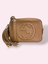 Carica l'immagine nel visualizzatore di Gallery, GUCCI CAMERA SOHO
