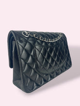 Carica l'immagine nel visualizzatore di Gallery, CHANEL CLASSIC FLAP 25 nera
