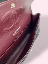 Carica l&#39;immagine nel visualizzatore di Gallery, CHANEL CLASSIC FLAP NERA
