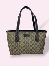 Carica l'immagine nel visualizzatore di Gallery, GUCCI SMALL SHOPPER

