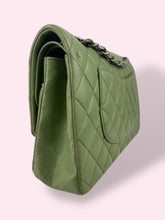 Carica l&#39;immagine nel visualizzatore di Gallery, CHANEL CLASSIC FLAP VERDE
