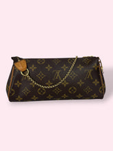 Carica l&#39;immagine nel visualizzatore di Gallery, LOUIS VUITTON EVA POCHETTE
