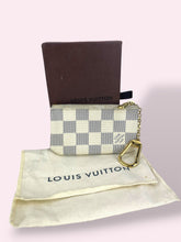 Carica l'immagine nel visualizzatore di Gallery, LOUIS VUITTON PORTAMONETE
